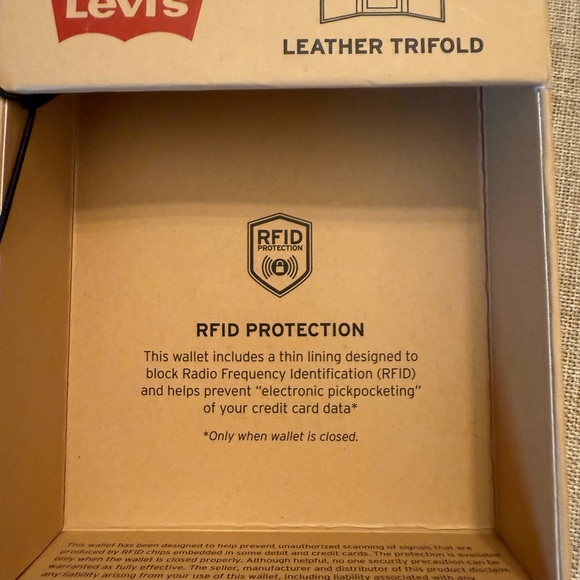 LEVI'S, MENS BLACK TRI FOLD MEN'S WALLET, RFID PROTECTION - Picture 7 of 10